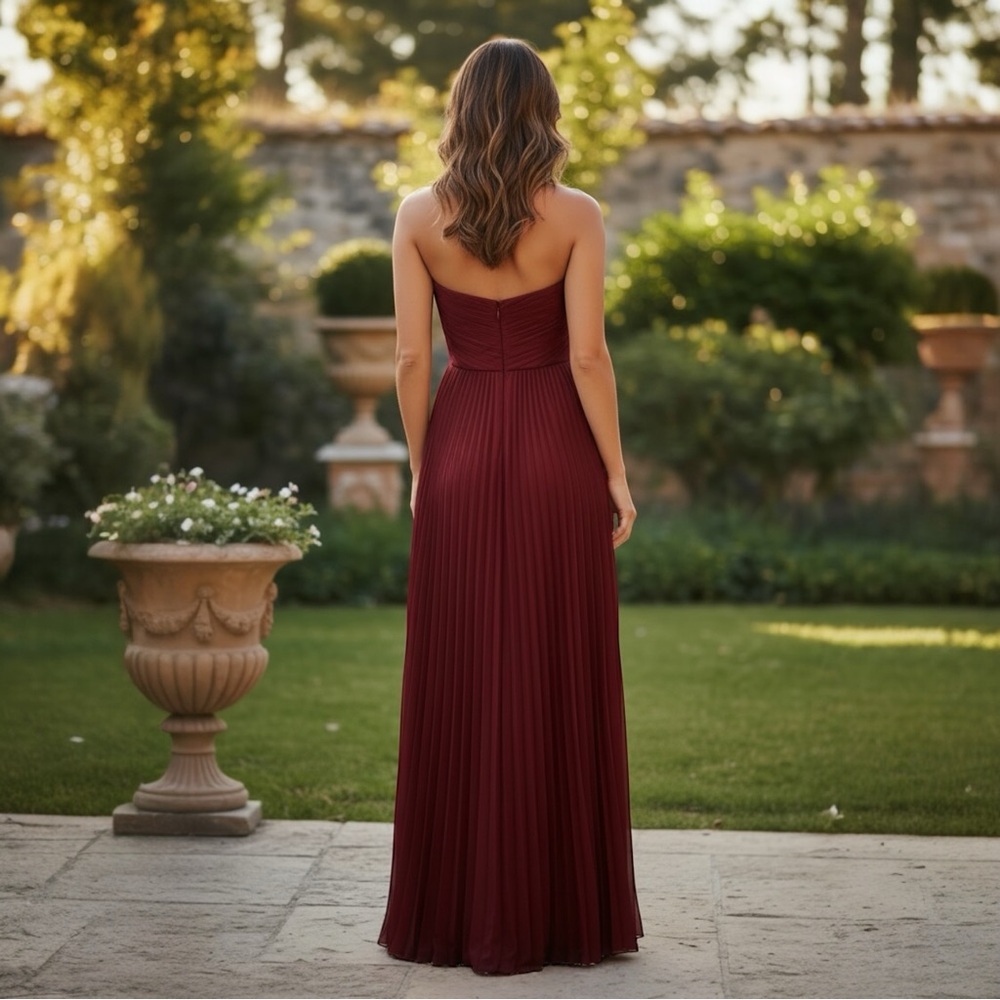 NWT AMUR Strapless Burgundy Pleated Maxi Gown Size 4 - Picture 3 of 7